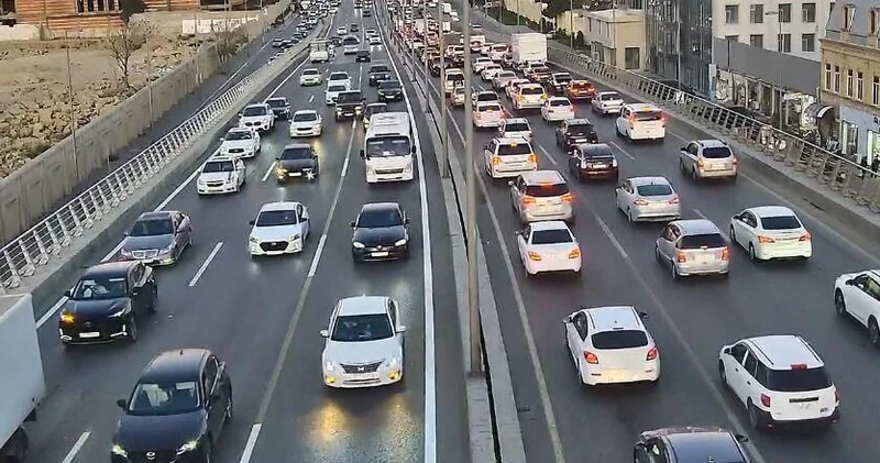 Bakıda 21 istiqamət üzrə tıcac var RƏSMİ