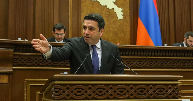 Simonyan Rusiya ilə “ittifaq dövləti” ideyasını ələ saldı