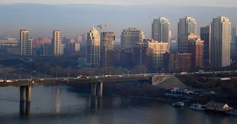 Российский мегаполис накрыла жуткая вонь ФОТО