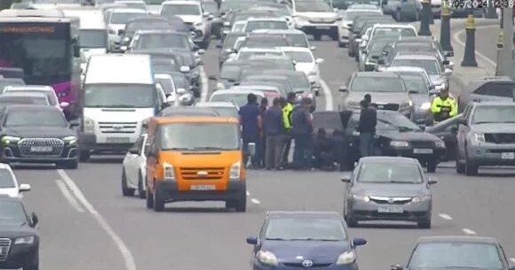 Bakıda piyadaların vurulması Anbaan video