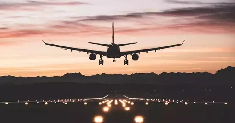 ABŞ a uçan təyyarədə təhlükəli anlar yaşanıb