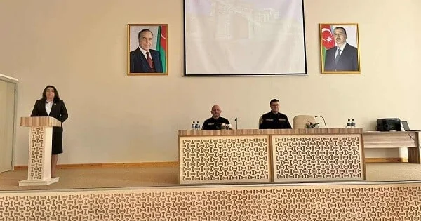 Gələcəyimizi qorumaq üçün narkomaniyaya da, erkən nikaha da yox!