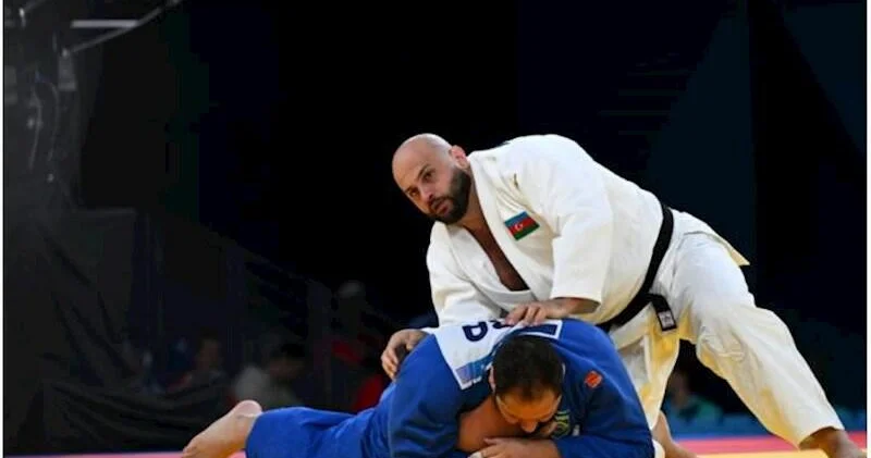 Əbu Dabidə 5 medal