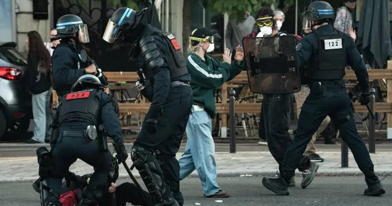 Французская полиция задержала почти 300 участников протестов