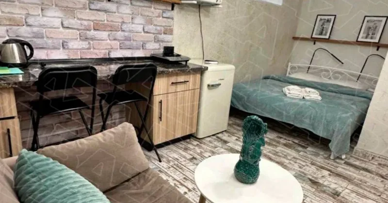 Как россияне делают деньги на старых гаражах? ФОТО