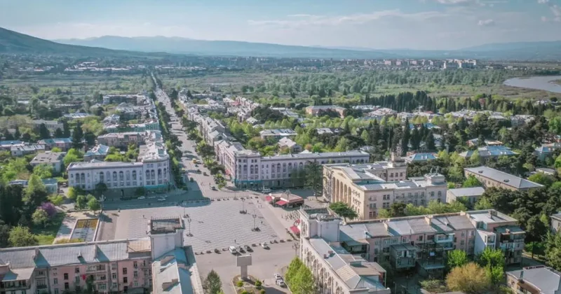 В Рустави экраны городских автобусов транслировали непристойный контент