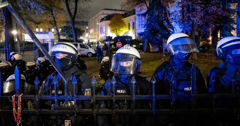 Polşada siyasi böhran Prezident və Baş nazir üz üzə