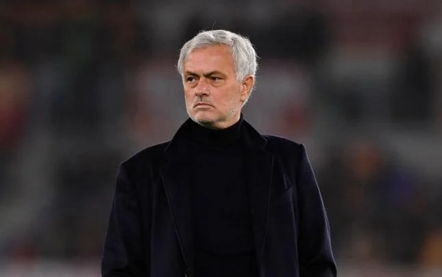 Mourinyo milli komandanı çalışdırmaq istəyir