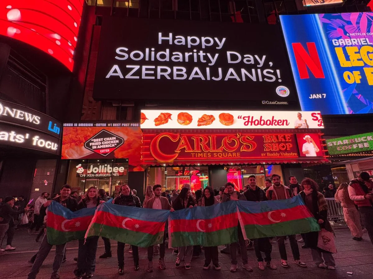 Məşhur Times square meydanında azərbaycanlıların Yeni il təbriki VİDEO FOTO