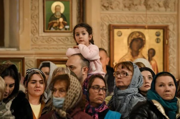 Bakıdakı katoliklər Milad bayramını necə qeyd edirlər...