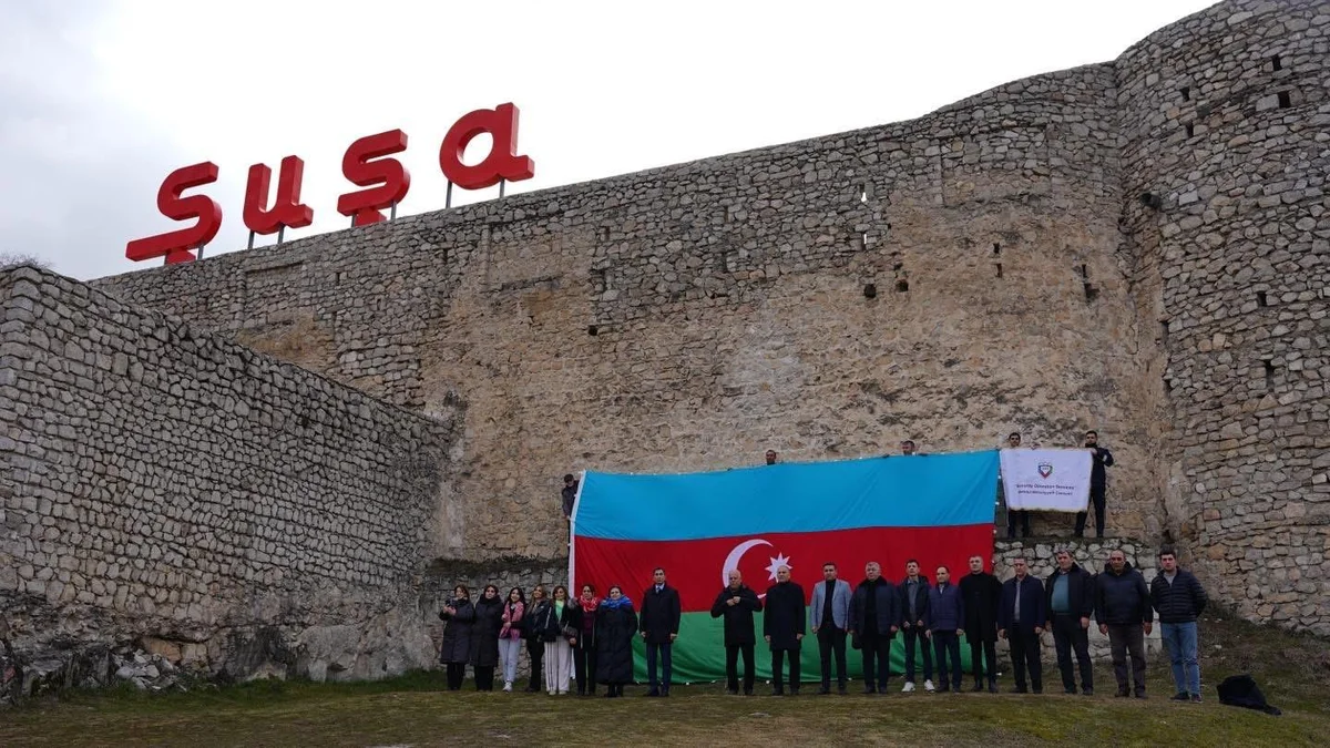 SOS MMC Yen illə bağlı Xankəndi və Şuşaya səfər təşkil edib VİDEO AzPolitika onlayn siyasiictimai qəzet