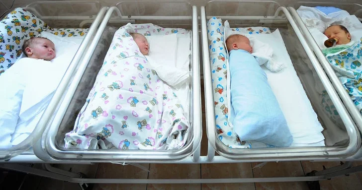 В Испании девушка, которую по ошибке подменили с другим младенцем в роддоме, получит почти €1 млн