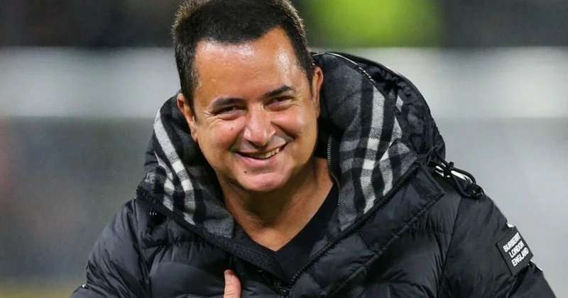 Bütün İngiltərə Acunun klubundan danışır