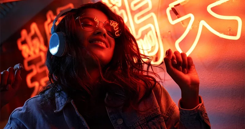 Alimlər mahnı sözlərinin psixikaya güclü təsirindən danışdılar