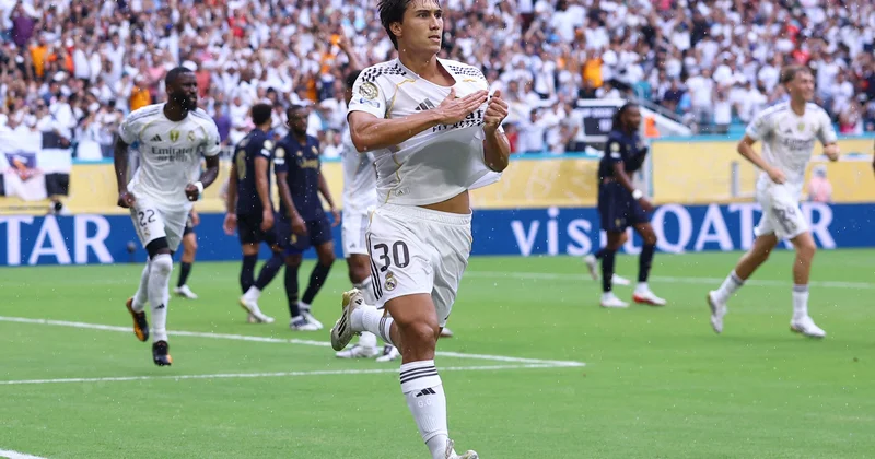 Qoca Sinyora Realın gənc ulduzu Qonsalo Qarsiya üçün hücuma keçdi