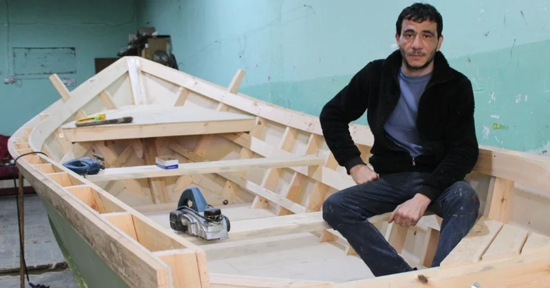 Лодочных дел мастер