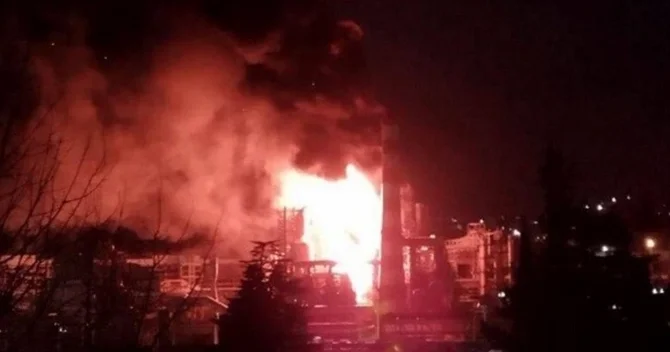 Rusiyada neft emalı zavoduna PUA hücumu yanğına səbəb olub