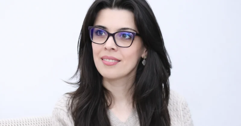 Troya mənə görə dağılıb... Sevinc Mürvətqızının essesi