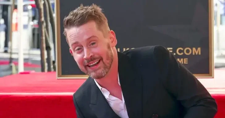 Не подходите, когда я с семьей : Маколей Калкин обозначил правила для фанатов