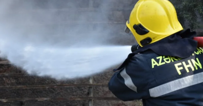 Paytaxtda mağaza yandı