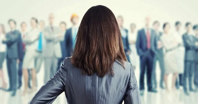 Число женщин руководителей в Азербайджане увеличилось почти на 3%