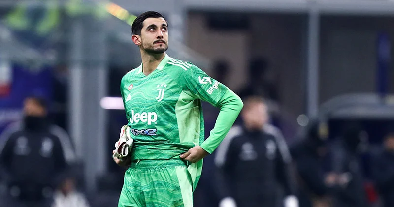 Yuventus qapıçını saxlamağa qərar verdi