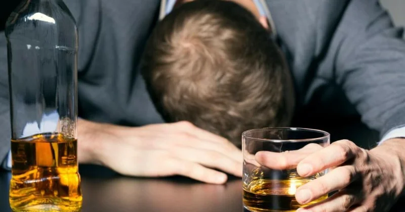 Spirtli içkiləri qarışdıranlara XƏBƏRDARLIQ