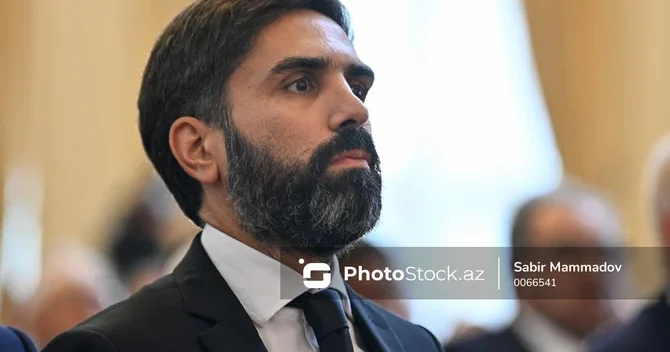 Rövşən Nəcəf: “Xoşbəxt Yusifzadənin vətəni üçün gördüyü işlər əvəzsizdir”