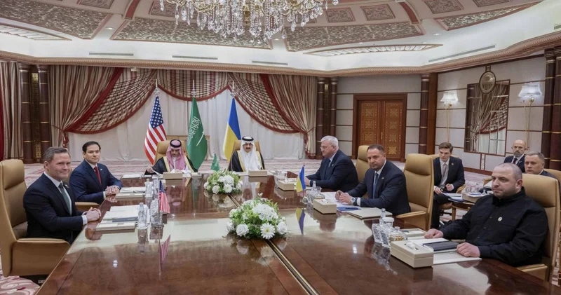 Zelenski Ukrayna torpaqlarını verməyə hazır imiş 9 ay öncəki görüşün gizlinləri