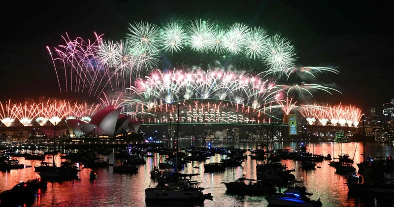 Yeni ili tez qarşılayan ölkələrdə BAYRAM COŞQUSU VİDEO