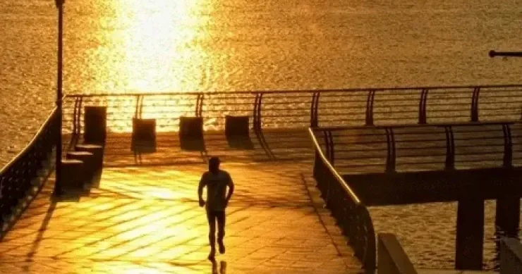 Ürək sağlamlığı üçün uzun gəzinti daha faydalıdır TƏDQİQAT